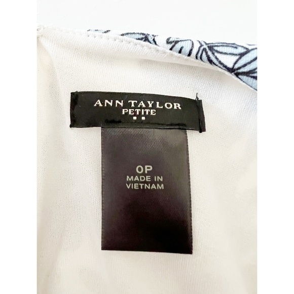 Ann Taylor Petite Floral V Neck Sheath Coastal Dress 0P - Picture 3 of 5